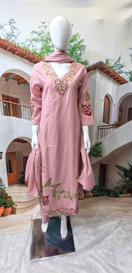 Women’s Pink Floral Embroidered Kurti Pant & Dupatta Set
