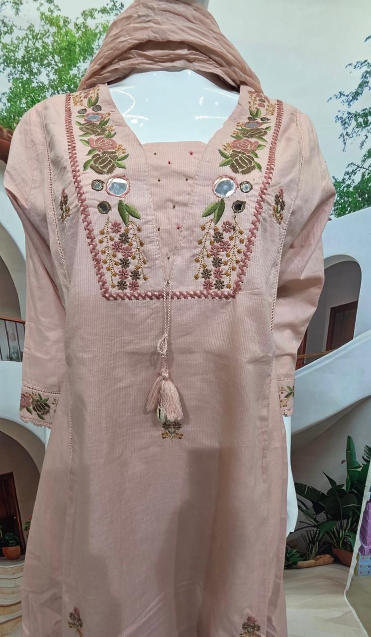 Women’s Embroidered Straight Kurti – Soft Peach