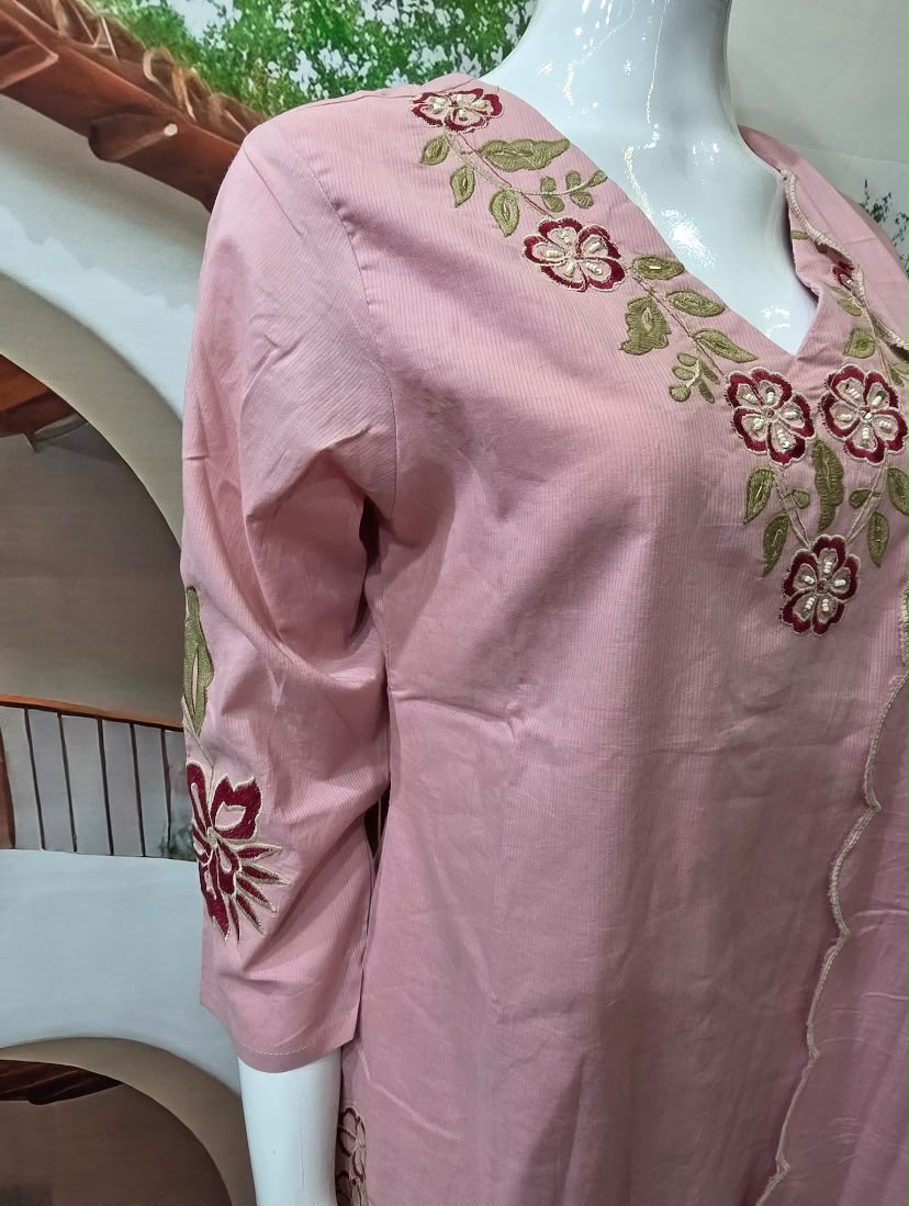 Women’s Pink Floral Embroidered Kurti Pant & Dupatta Set