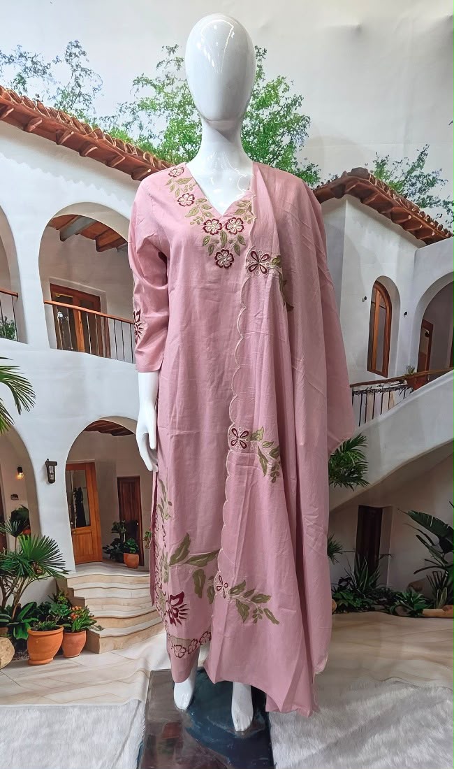 Women’s Pink Floral Embroidered Kurti Pant & Dupatta Set